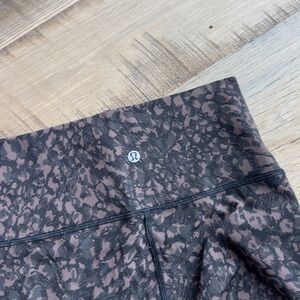 Lululemon Wunder Under High-Rise leggings